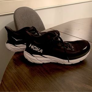Used size 6 black Hokas